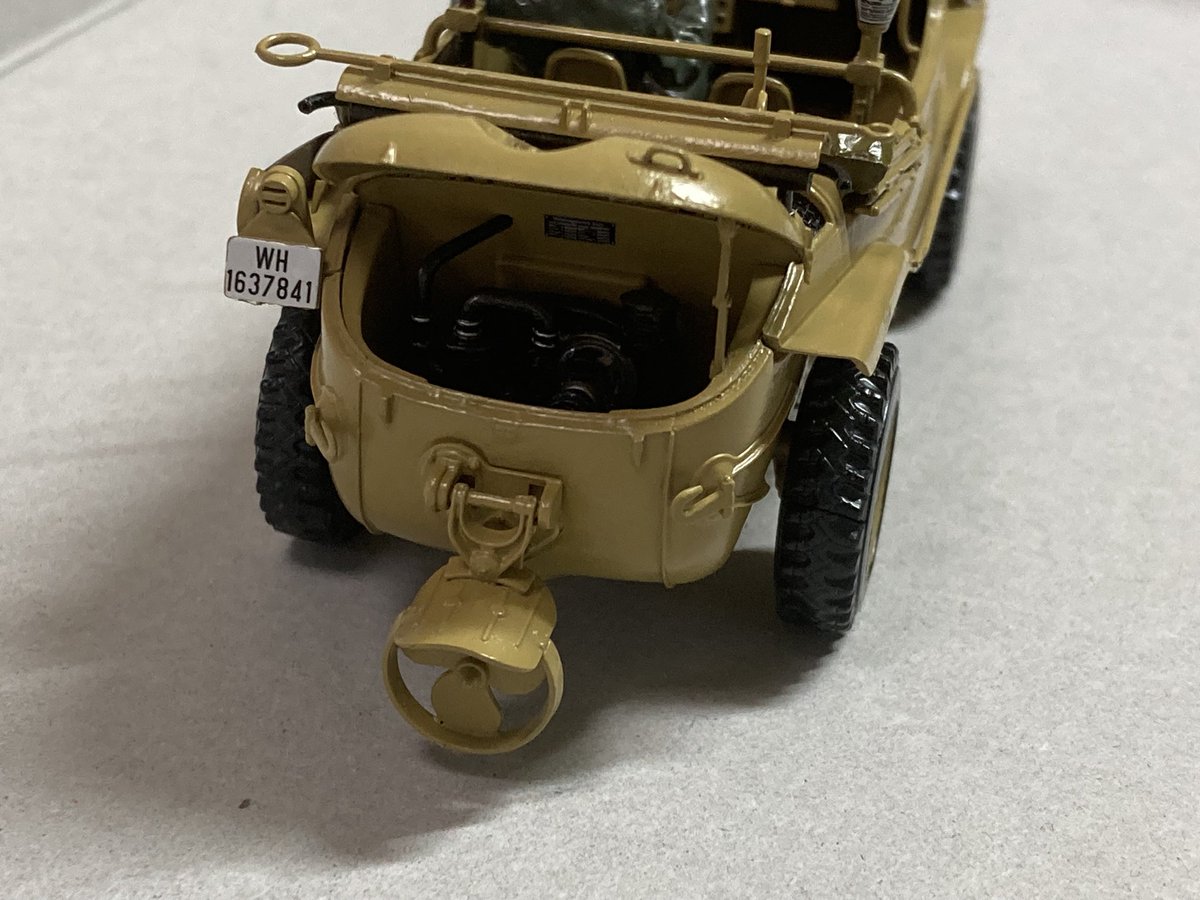 Take32_48rail's tweet photo. タミヤMMシリーズ1/35シュビムワーゲン166型(ワイドホイール仕様)、完成しました(制作期間約1ヶ月)

小さいボディでもこの密度、何時間でも見ていられる、これだからやめられないんよミリタリー系スケモは！

#タミヤ
#ミリタリーミニチュア https://t.co/DfNX8D9Ep4