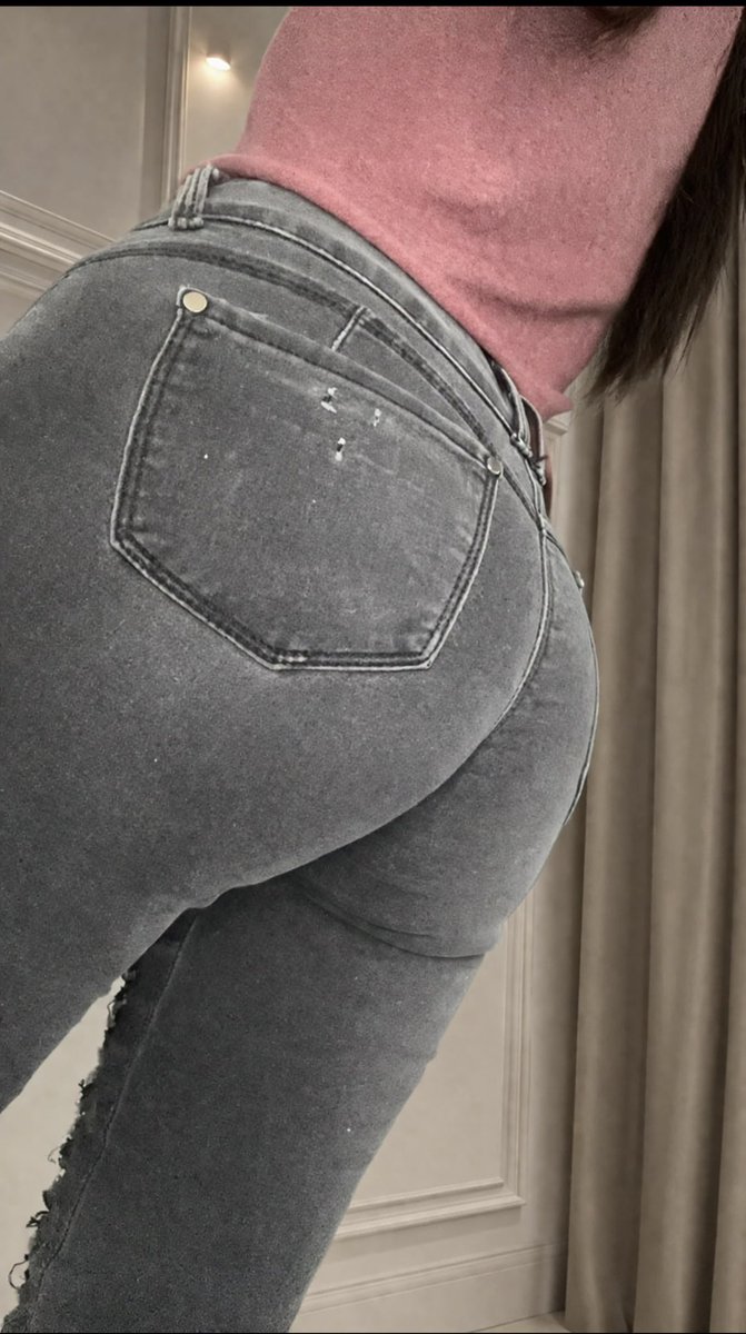 DeellaHw's tweet photo. 🔥🔥🥴 https://t.co/wPRw6HdlX2
