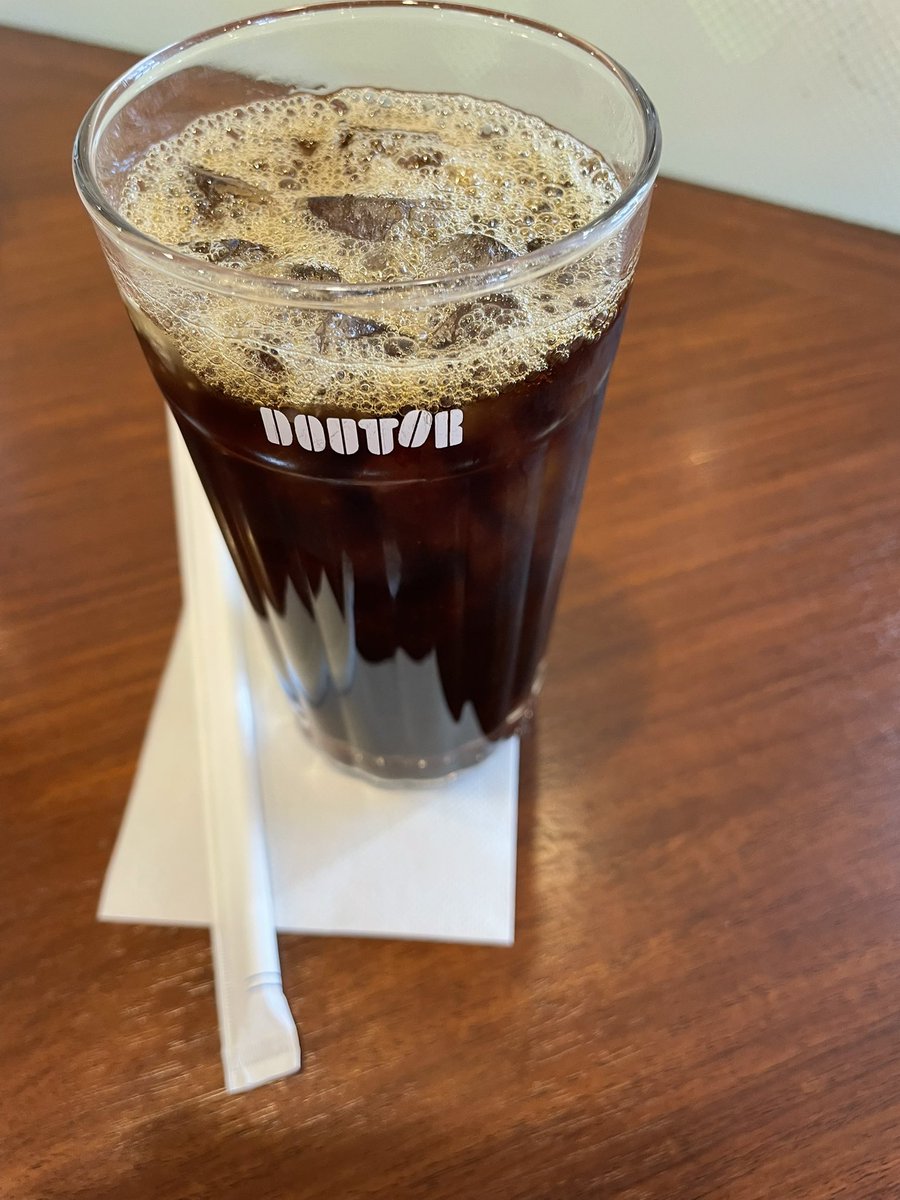 暑い☀️☀️🫠
そんな日は！
ドトールでアイスコーヒーだ😂