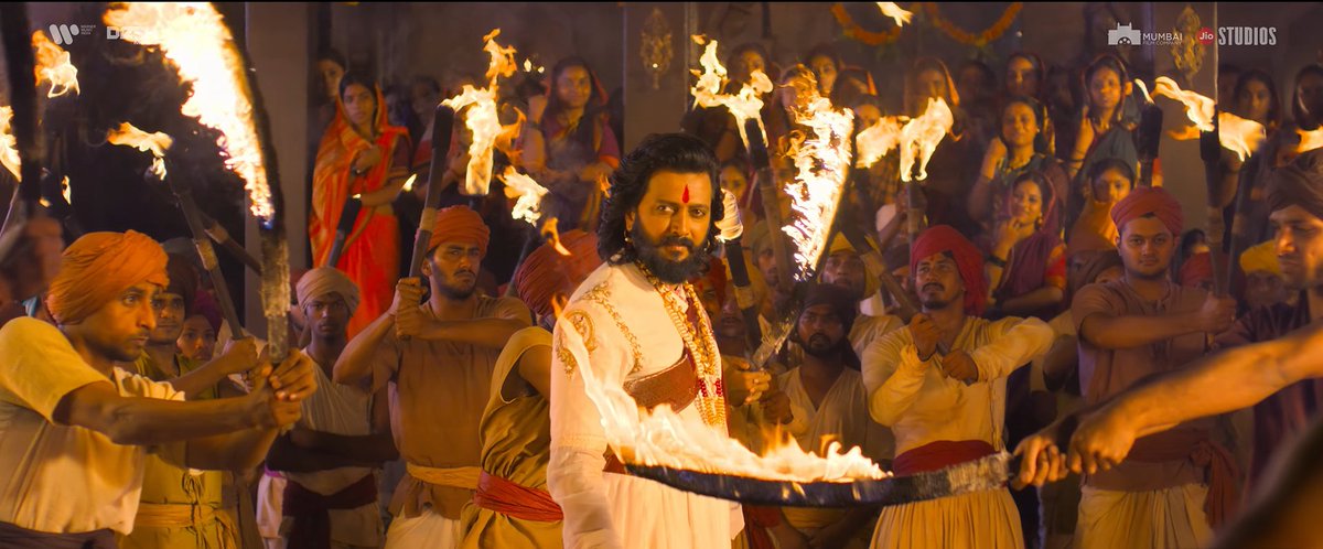 कीर्तिवंत, पुण्यवंत, नीतिवंत 
छत्रपती…
अद्वितीय क्षत्रियकुलावतंस
छत्रपती…

<a href="/Riteishd/">Riteish Deshmukh</a> absolutely nailed this look of Chhatrapati Shivaji Maharaj

#RajaShivaji #1stMay #AnthemChhatrapati