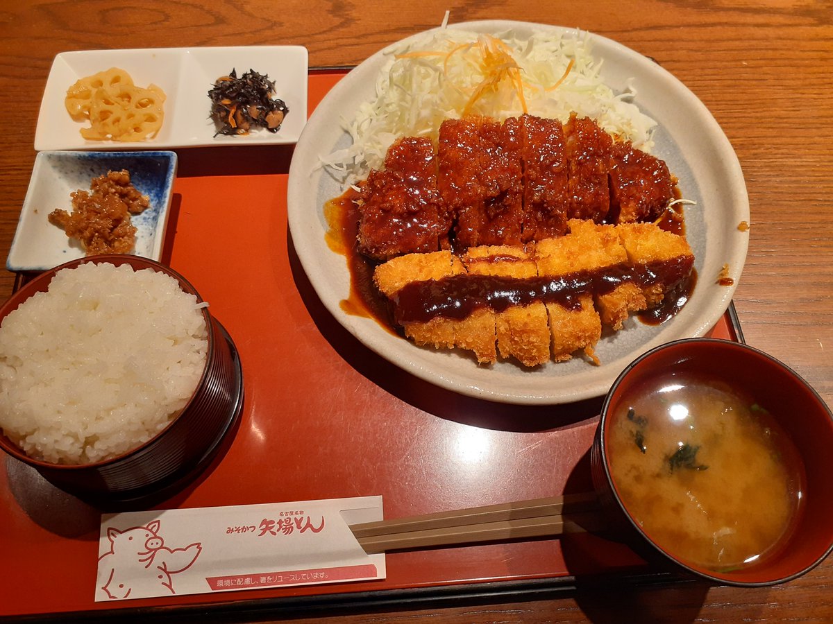 g_1235's tweet photo. 名古屋の味噌かつ、矢場とん銀座店。 https://t.co/hD6QJMrPdM