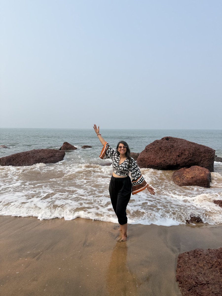 aaayushig's tweet photo. Hidden beach in Goa and spotted some crabs exactly at the place I was going to stand and click pictures 🫣 https://t.co/DGTC2J1DSe