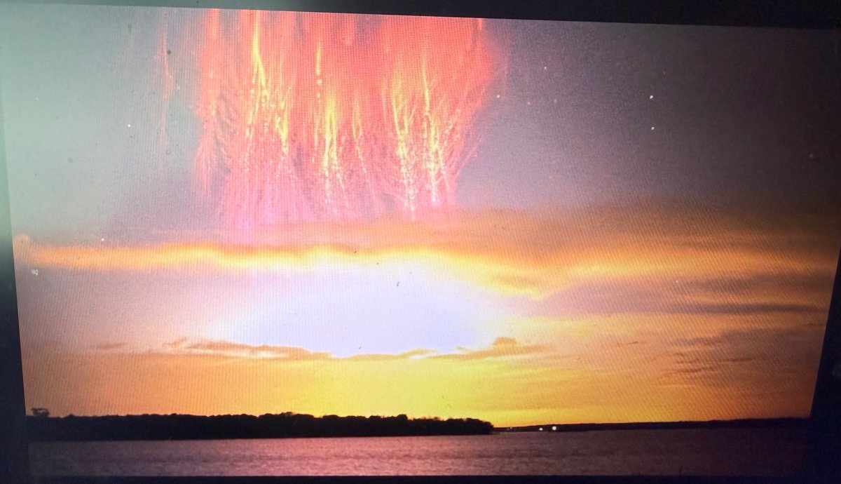 Red sprite photo tour this week was a blast. Some bonkers stuff. The reaction to naked eye viewing will never get old.