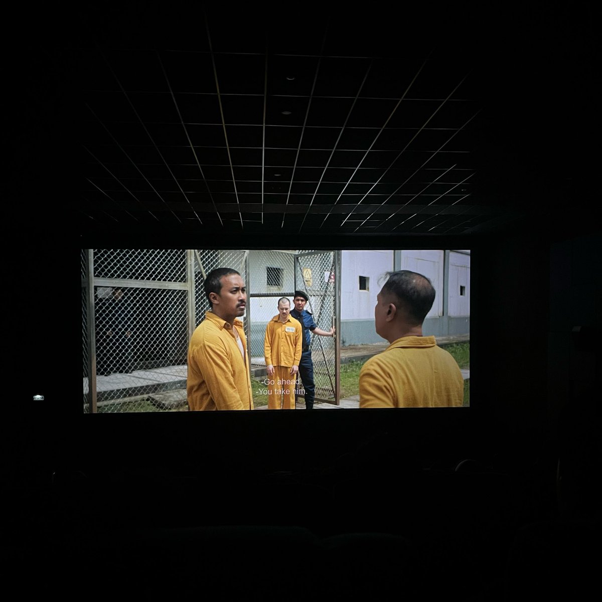 J 🐕🍟🌻🪄🚜 tweet media