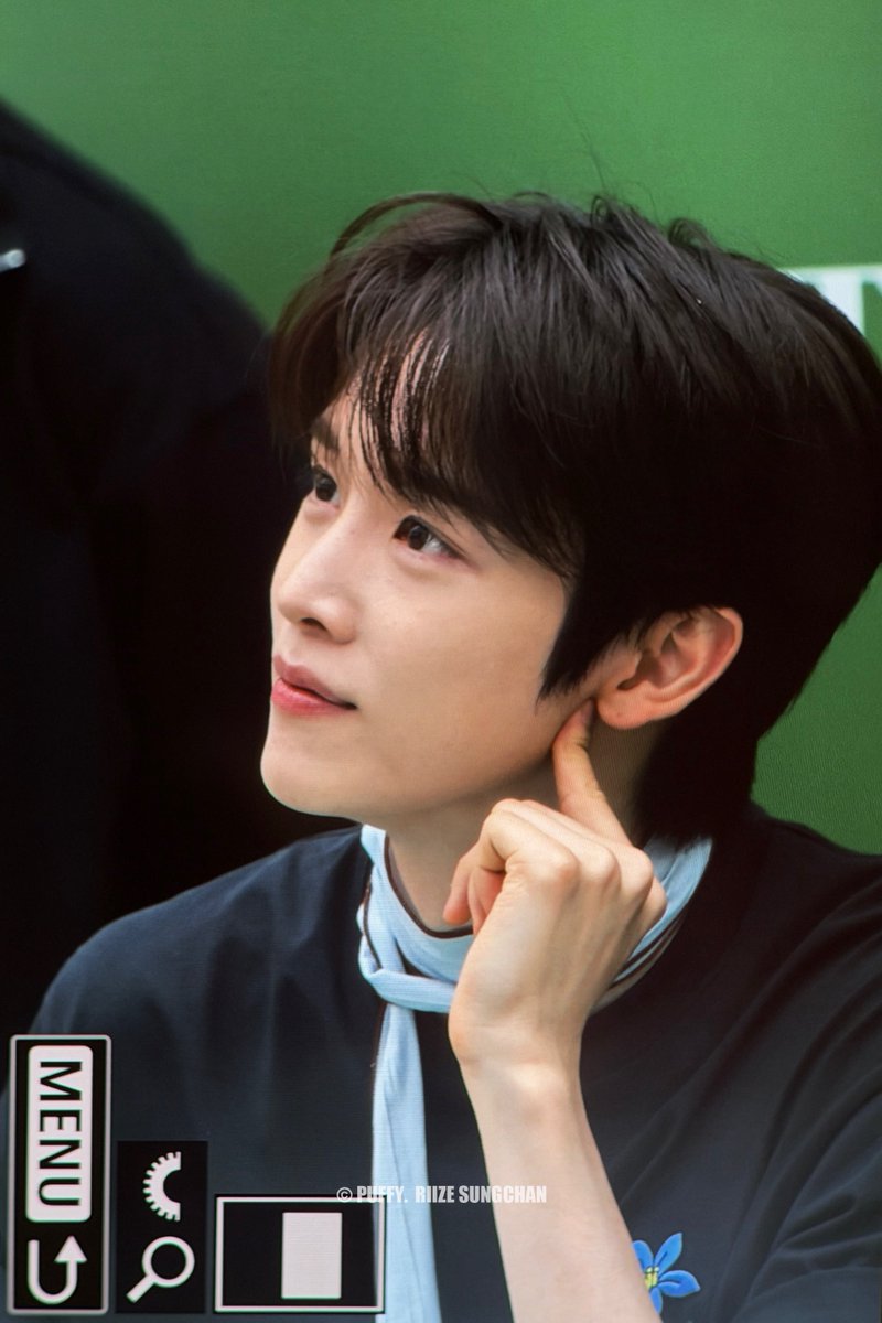 Puffy904's tweet photo. 260419 세터 팬사인회

#성찬 #SUNGCHAN #ソンチャン 
#라이즈 #RIIZE https://t.co/3OAl5kcAvB