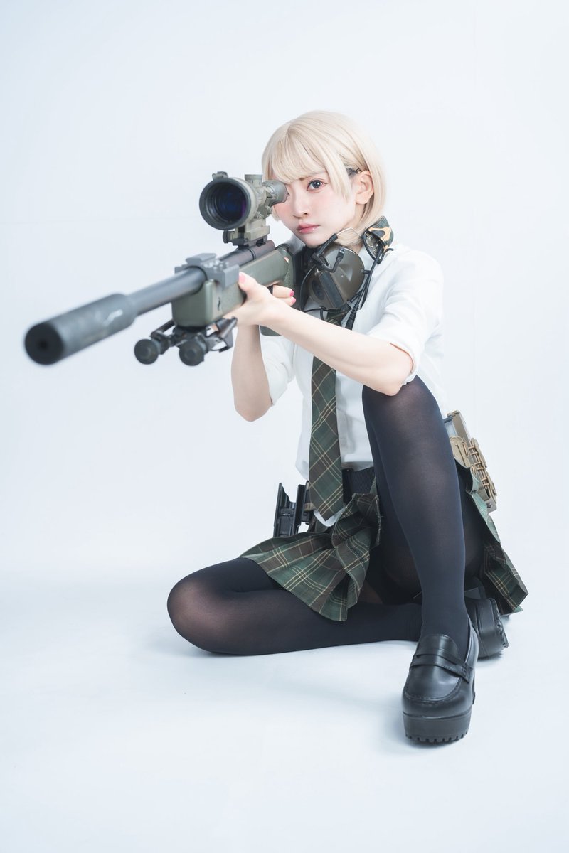 #カメラマンさんと繋がりたい
関西で銃撮影できる方どなたか…！
わがまま言うと銃今二丁しかないので
持ってらっしゃる方が嬉しいです🙇‍♂️

お写真カメラマンさんお名前割愛
失礼いたします。