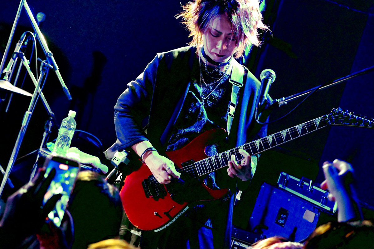 Visage official tweet media