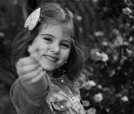 シ عبث tweet media