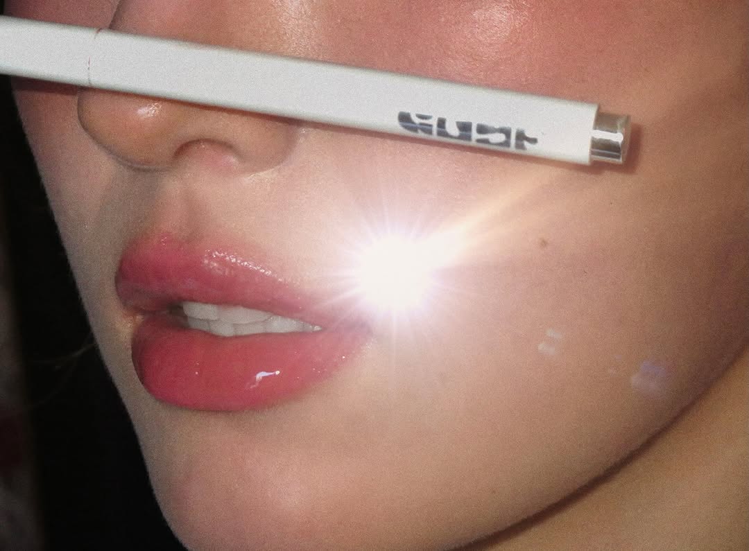 Somi_Italia_'s tweet photo. [📸 || 26.04.18] @glyfing 

🇮🇹Aggiornamento Instagram di GLYF❤️

🇬🇧GLYF Instagram update❤️

#JEONSOMI #전소미 #IOI #아이오아이 #GLYF https://t.co/agGX4sVnIM