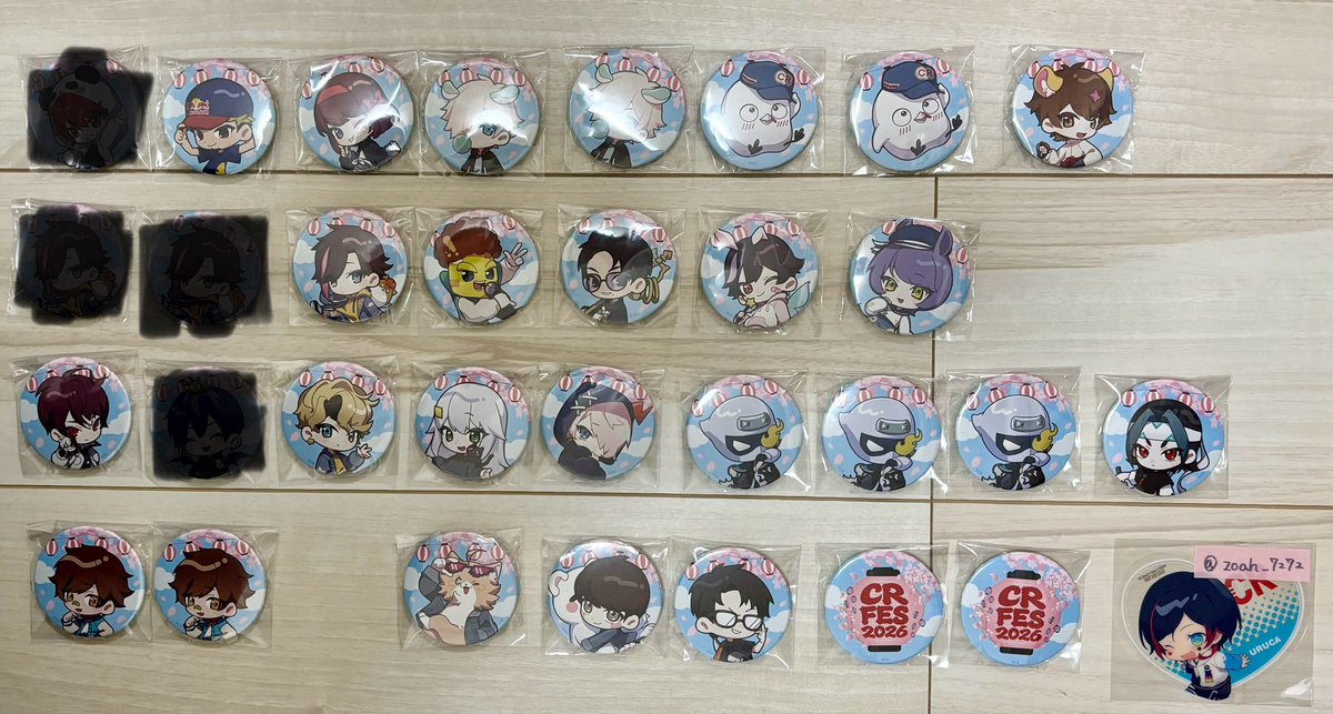 zoah_7272's tweet photo. 【交換・譲渡】CRフェス 缶バッジ

求：👼、👹、🍨、➕、❤️♠️
譲：写真のもの(1枚目R、2枚目N)

・19日現地手渡し
・N⇄N、R⇄R
・纏めての方優先

検索からでもお気軽にお声掛けください。
よろしくお願いいたします。 https://t.co/FlVDlTnx9b