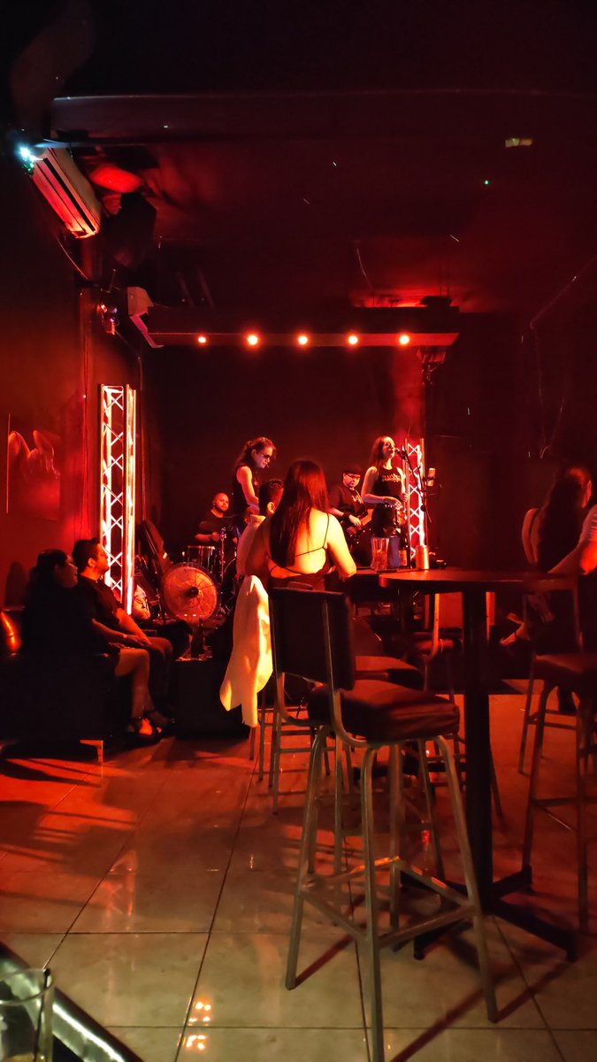 Single San Nicolás tweet media