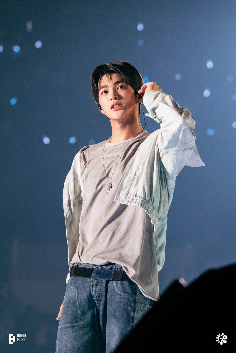 keonho pics tweet media