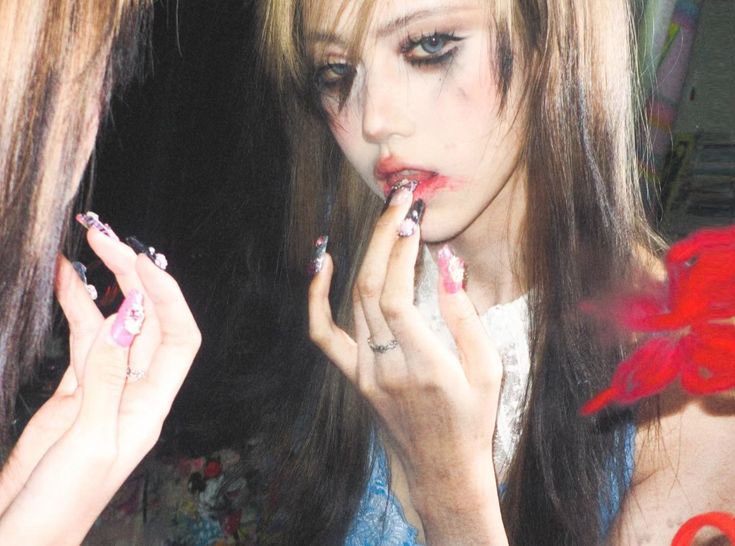 yena // COMMS CLOSED tweet media