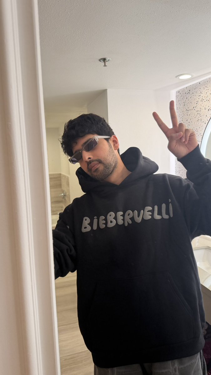 ArmaanMalik22's tweet image. bieberchella tonight 🖤