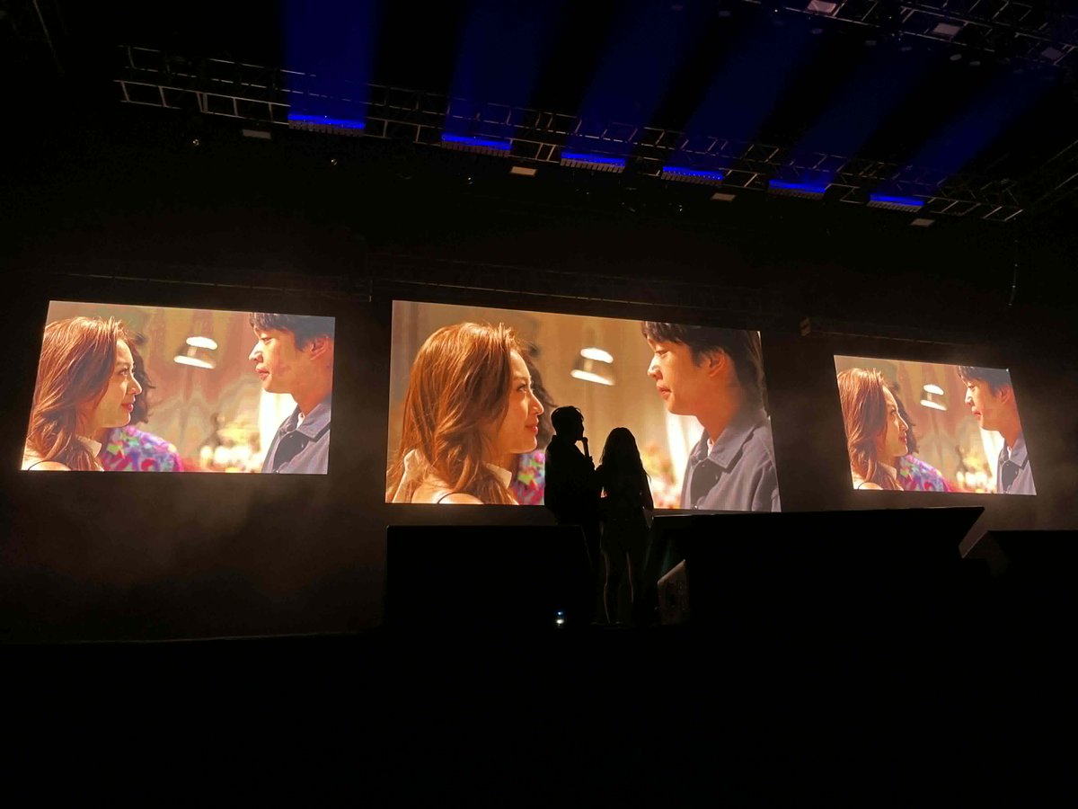 latestchika.com tweet media