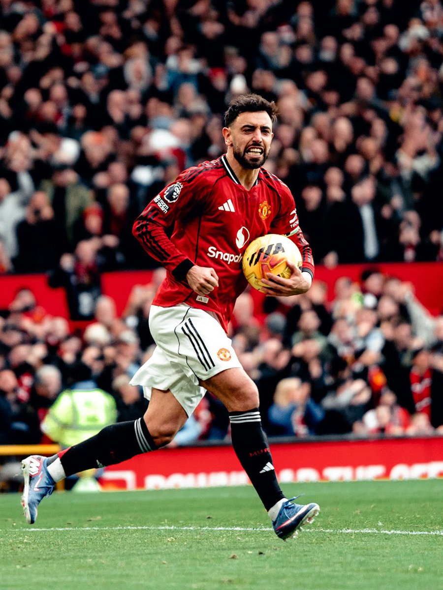 Dear Lord, please send me a Bruno Fernandes 🙏 <a href="/ManUtd/">Manchester United</a>
