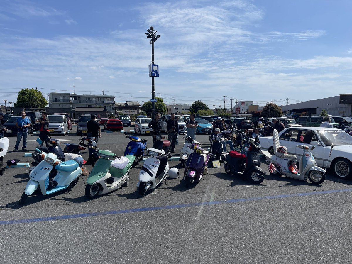 1212Hayate's tweet photo. アリオ上尾のクラシックカーイベントへ行ってきました。 色々な方に見て頂けて良かったです。 https://t.co/4wvTnbftLE