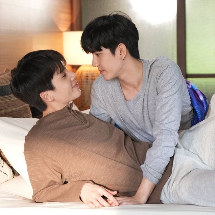 𝘋𝘦𝘤𝘦𝘮𝘣𝘦𝘳 tweet media