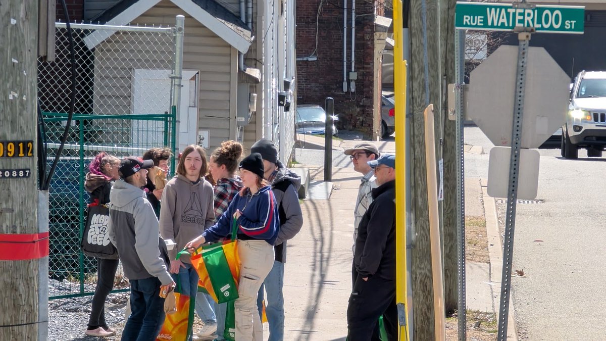 Rev. Phil & Jamie tweet media