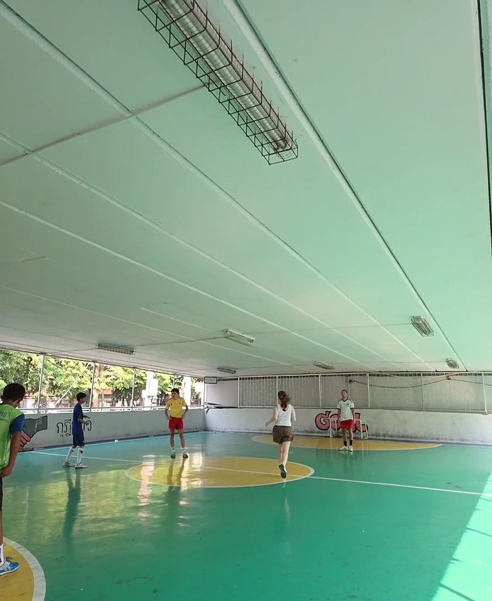 LynnBellUSA's tweet image. Funny goalkeeper! Playing soccer with the kids!
Album Lynn in Thailand #petiteusa #pageant #BillyBabe #bbil1ypn #babiibabe