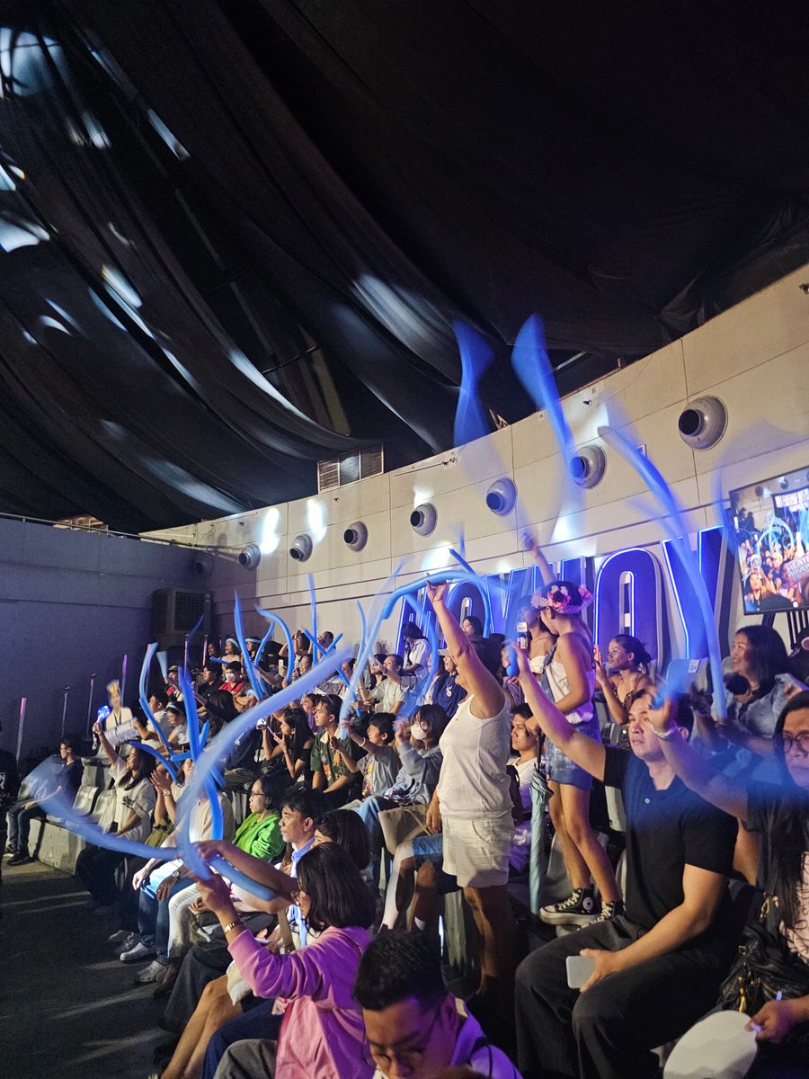 Manila Concert Scene tweet media