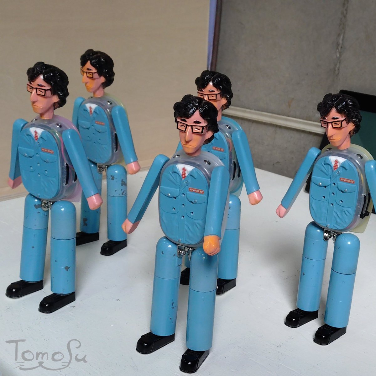 ともす tweet media