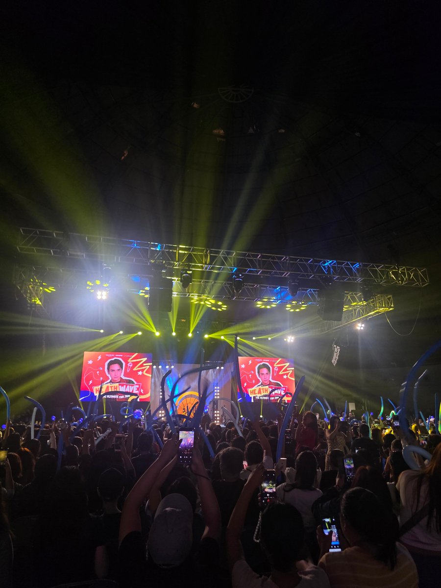 Manila Concert Scene tweet media