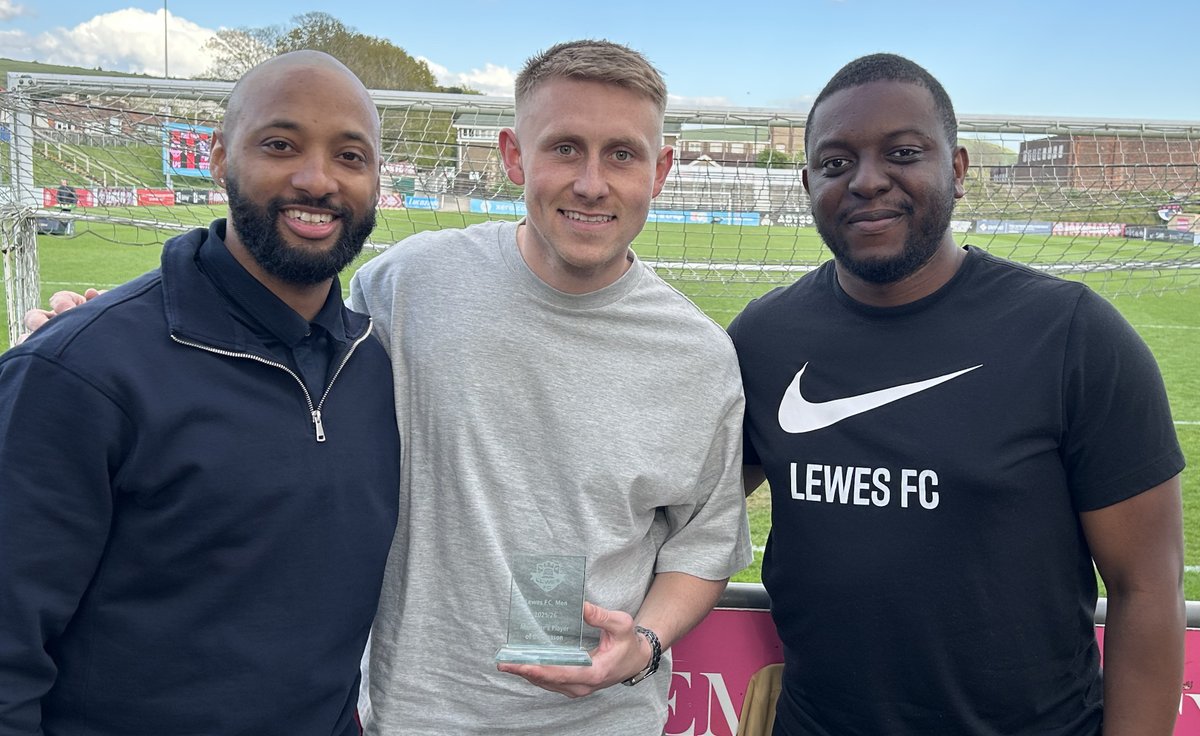 LewesFCMen's tweet photo. Thank you to everyone who stayed behind for the men's end-of-season awards yesterday!

One player in particular did very well 😉

All the winners ➡️ https://t.co/mkZBguOOA9 https://t.co/EaGWoOWcd1