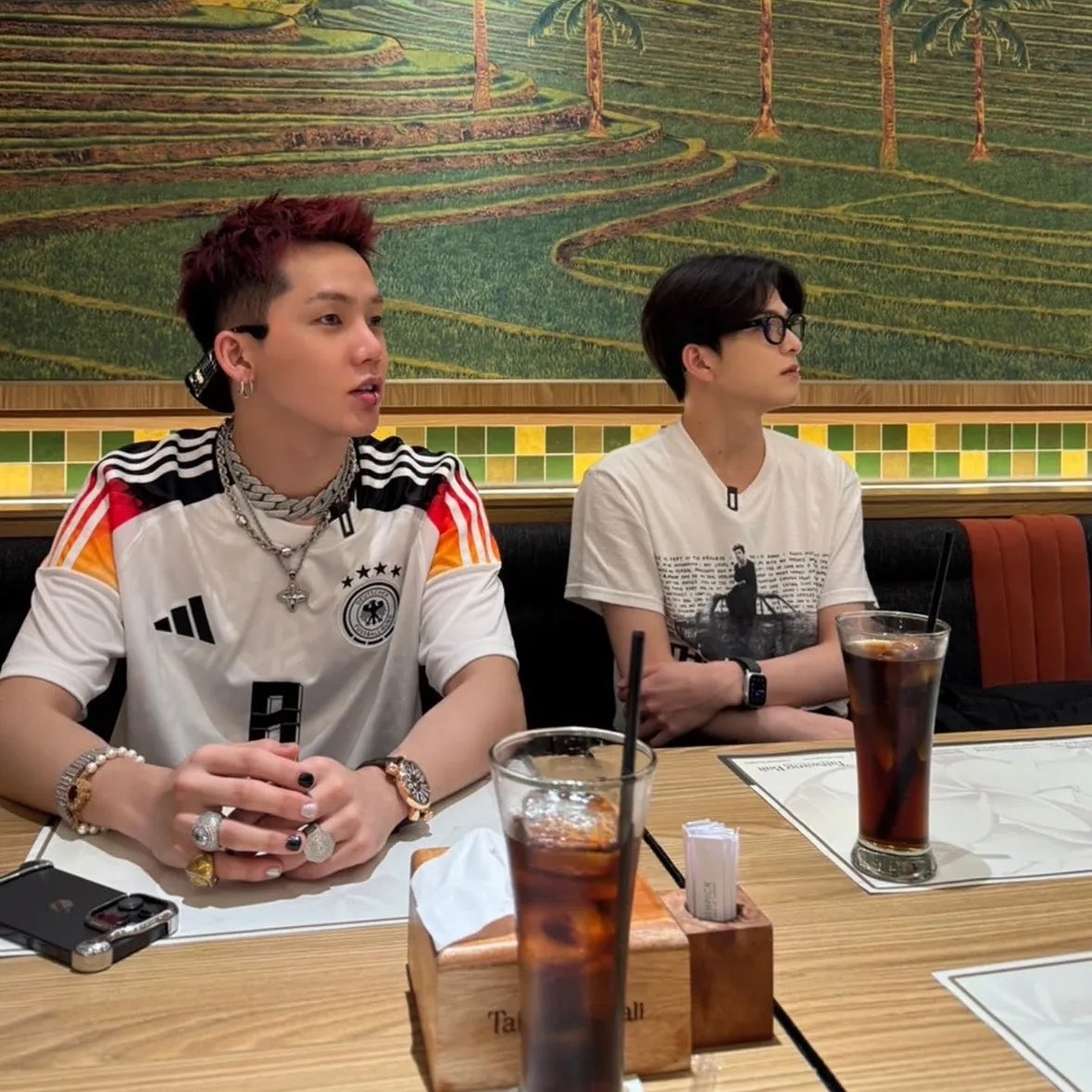 𝒅𝒂𝒊𝒍𝒚𝒅𝒐𝒔𝒆𝒐𝒇𝒅𝒊𝒕𝒂 tweet media