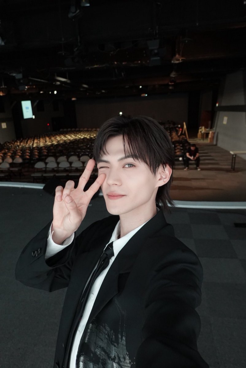 簡秀吉 tweet media