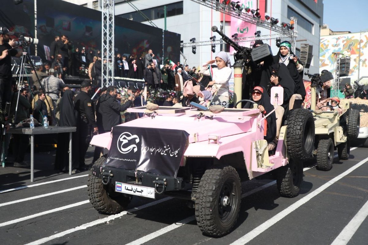 بانوی انقلاب tweet media