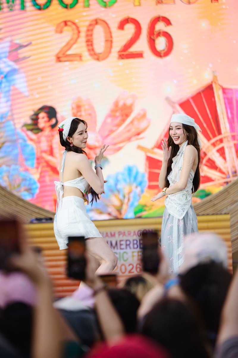 SiamParagon tweet media