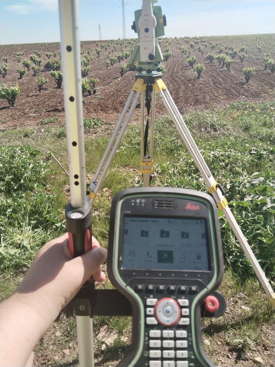 AzimutDrones's tweet photo. Rematando la semana con una visita a Tierra de Barros.

https://t.co/y67WeHPyJk
📍 C. Castuera, 8 | 06800 Mérida, Badajoz 📞 +34 697 812 463 | +34 672 359 905 ✉️ info@azimutsl.com ⏰ Horario: L-J de 9:00 a 14:00 y de 16:00 a 19:00. V de 9:00 a 14:00.
#Topografía #LáserEscáner https://t.co/W9hBcyr6jt