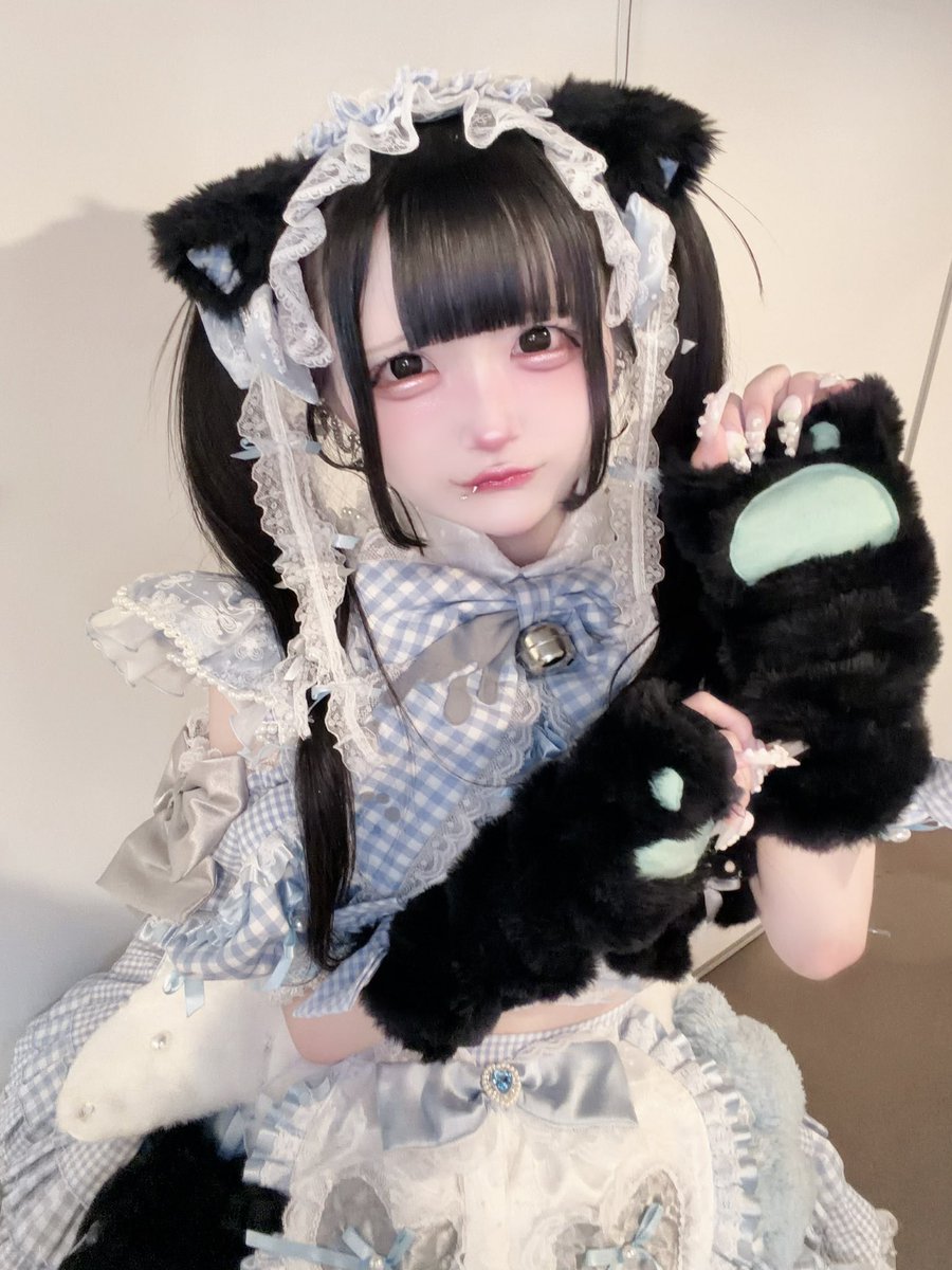 みおち tweet media
