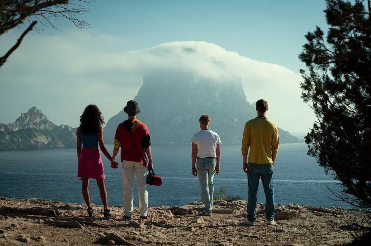 IbizaFilmComm's tweet image. Eivissa a la pantalla 🌴🎬 

A #WhiteLines, l’illa llueix amb el casc antic, el Baluarte de Santa Llúcia, Marina d’Eivissa i la Torre d’en Rovira.

Una producció de @netflix que en mostra el potencial cinematogràfic ✨

#FilmInIbiza #FilmingLocation