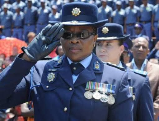 Man’s NOT Barry Roux tweet media