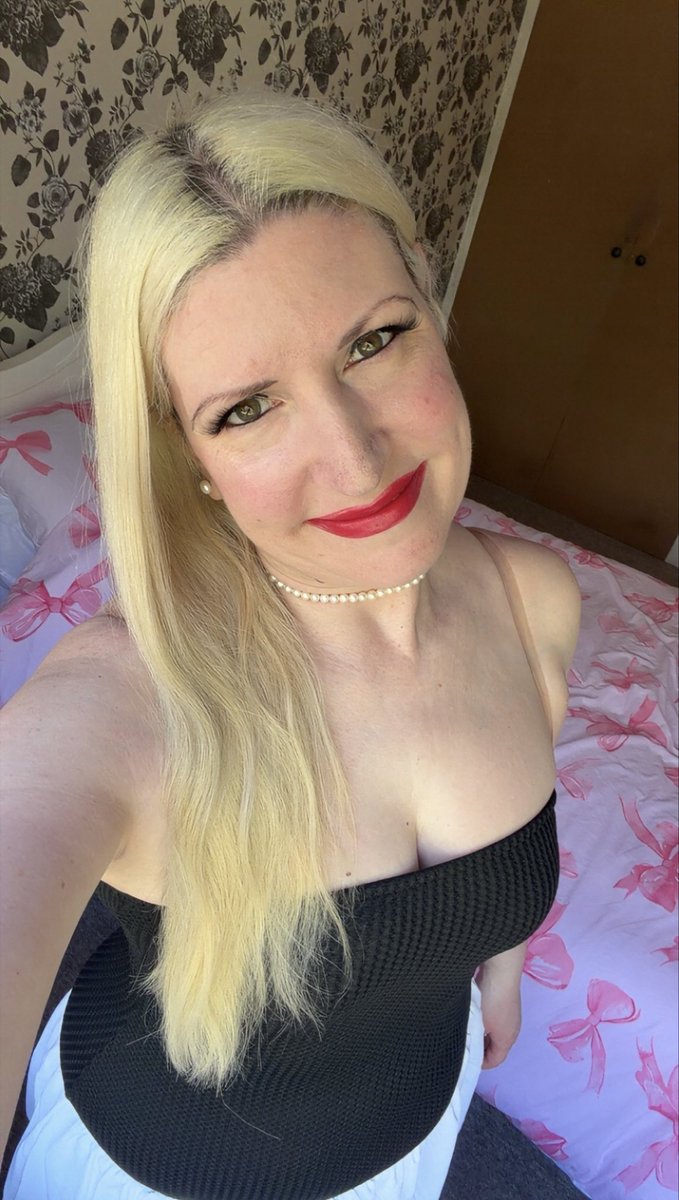 Jasmin29's tweet image. Sunday selfies (Pt 1) 🤳 #NoFilter #GenX