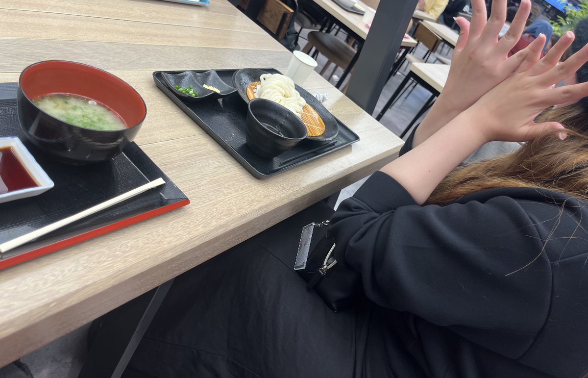 スイ tweet media