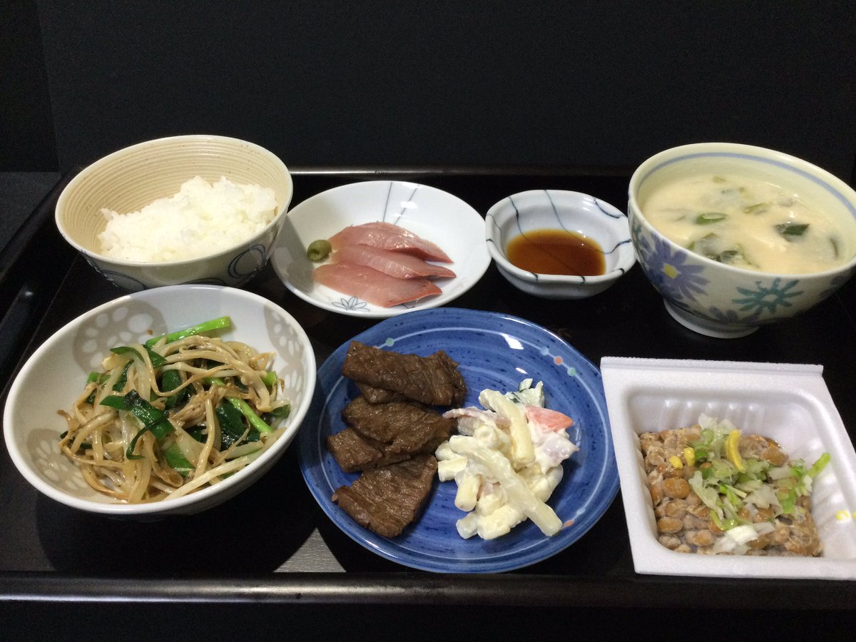 フェイス　料理＆AIイラスト tweet media