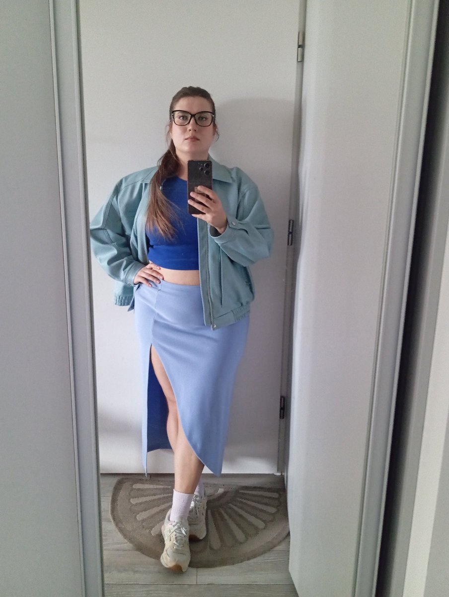 Гневливая капибара tweet media