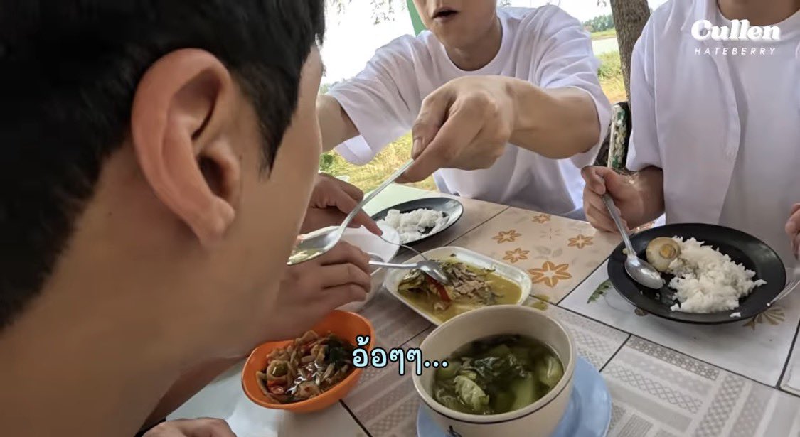 𝐭𝐡𝐮𝐫𝐬𝐝𝐚𝐲 ♡｡ﾟ tweet media