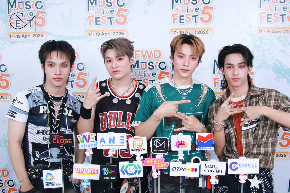 CM2 CONNECT tweet media