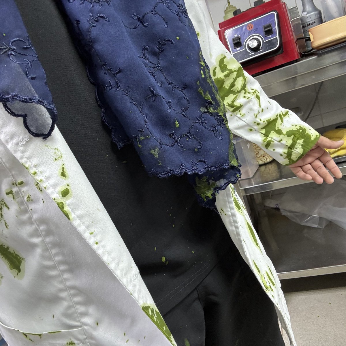 wtmsass's tweet photo. i mean you can really see how amazingly green the matcha is 😂 https://t.co/zNKcs0r3Lf