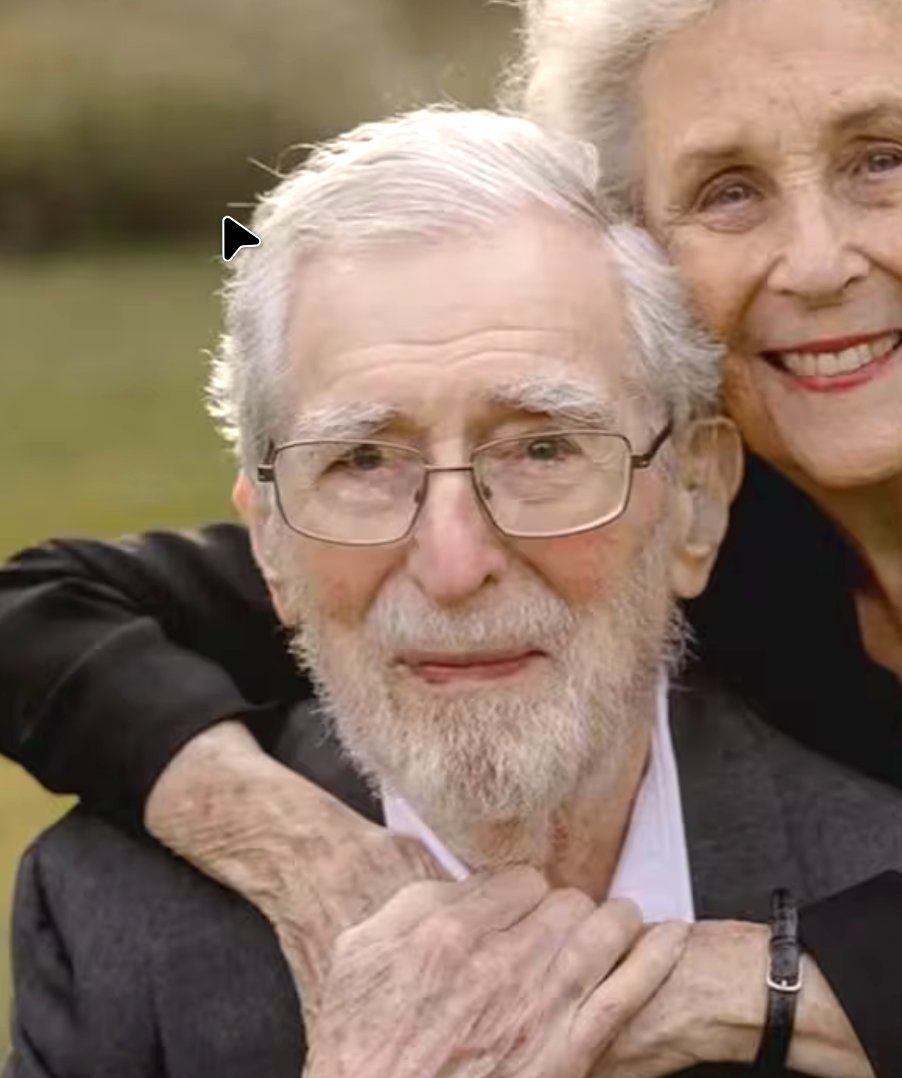 Qué viejo que está Feinmann...
(En realidad un vecino británico que a los 102 años estudia cerámica