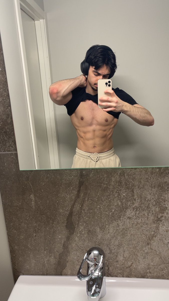 RustySniper tweet media