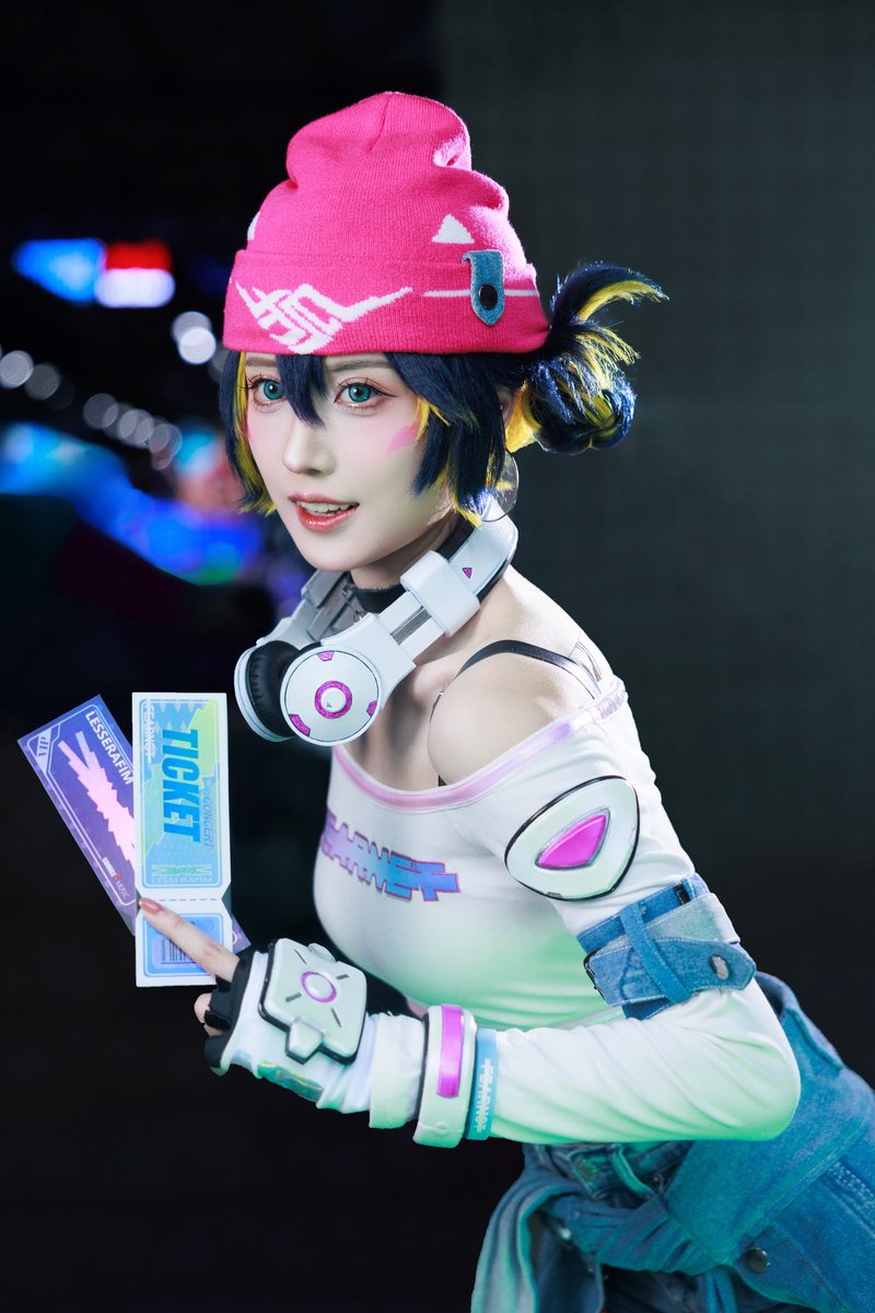 HibariKyoya_XM's tweet photo. Kiriko！

My favorite skin！

#Overwatch 
#OverwatchFanart 
#Kiriko 
#LESSERAFIM 
#cosplay https://t.co/aNEf9wPa6x