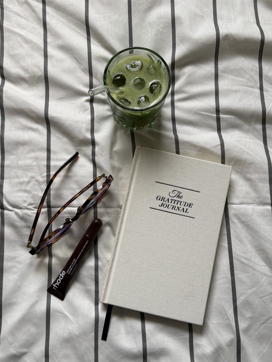 _iisa8i's tweet photo. Sunday 🍵 https://t.co/xeoZ3ACGvZ