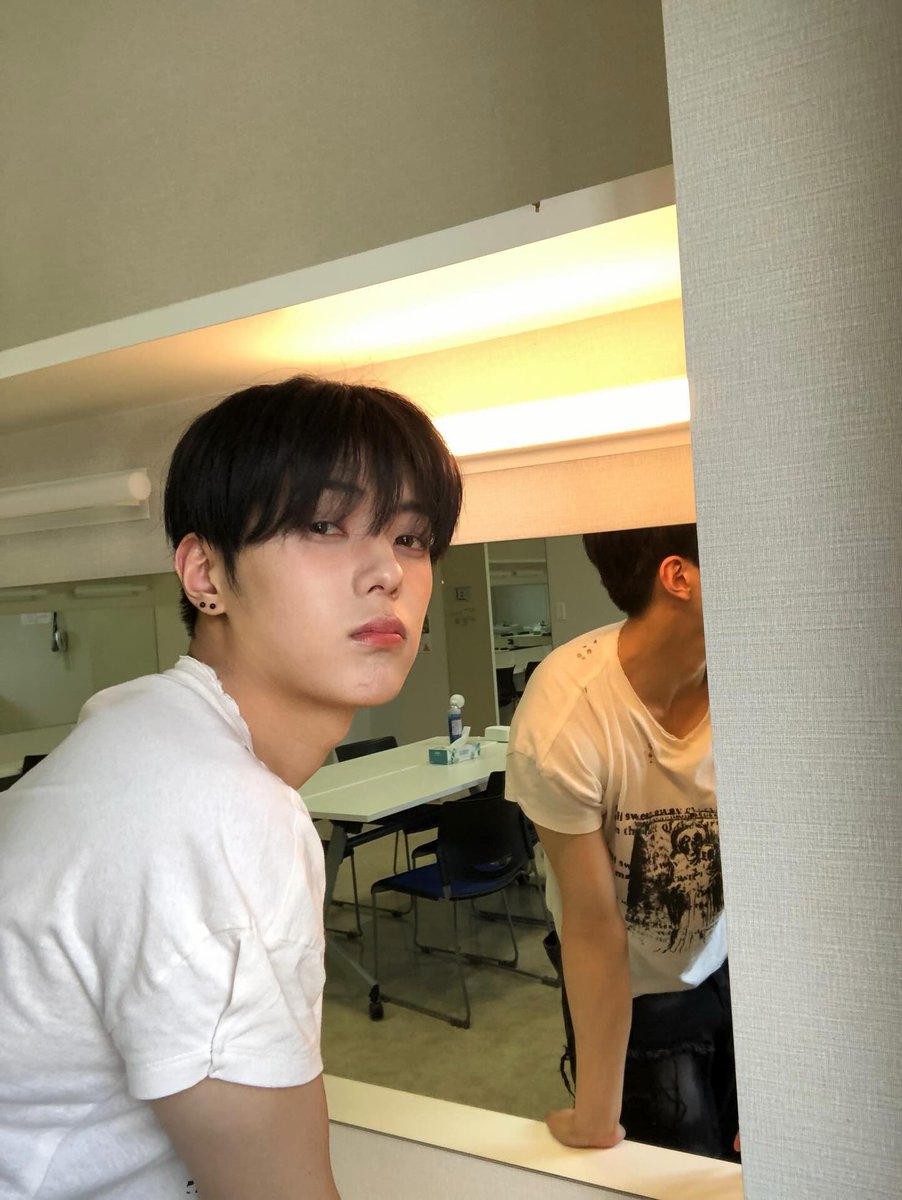 브이｡｡ tweet media