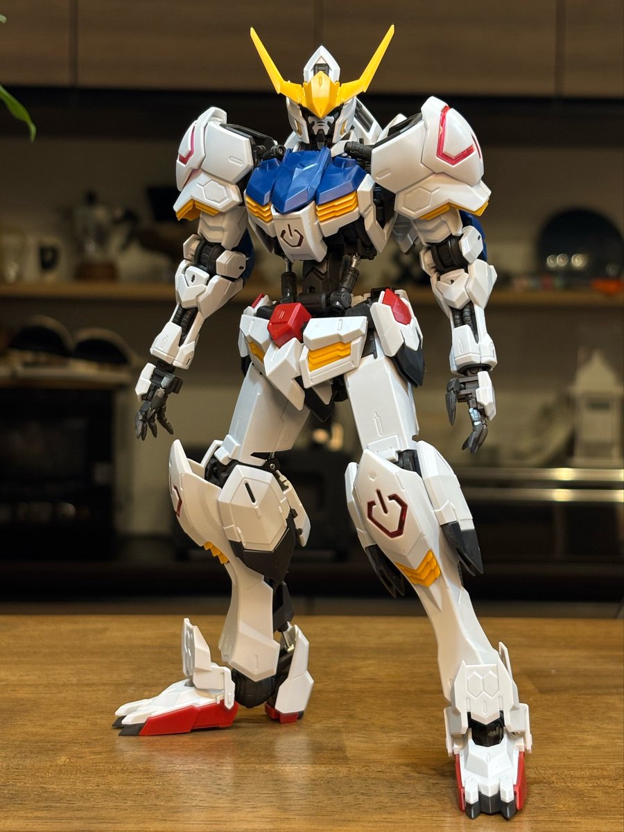 6MLDFlaaG8tRlXJ's tweet image. 素組み→→→墨入れ

やっと墨入れ終わりました💦
ディテールの彫り直し
部分塗装とかなり時間が掛かりました😅

動力パイプやシリンダーの部分塗装でメカ感増し増し✌️✌️✌️
#ガンプラ #バルバトス #gunpla
