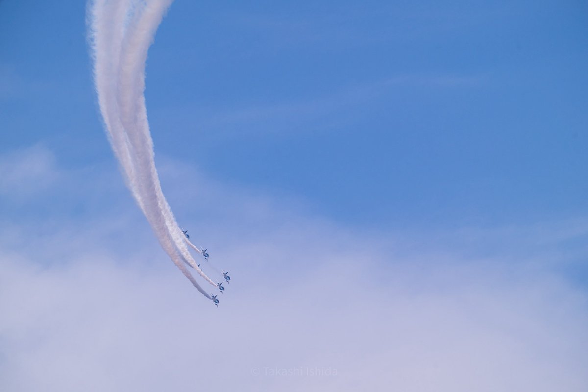 takashi5868's tweet image. 新潟（小千谷市）にブルーインパルスが！😃

NIKKOR Z 70-200mm f/2.8 VR S II ※に x2テレコンを装着して撮ってみました。

400mm, f/5.6 （トリミングなし）
Camera：Nikon Z8
Teleconverter：Z TC-2.0x
#Nikon #PR #Z70200f28VRSII 
※ ニコンイメージングジャパン様よりお借りしています